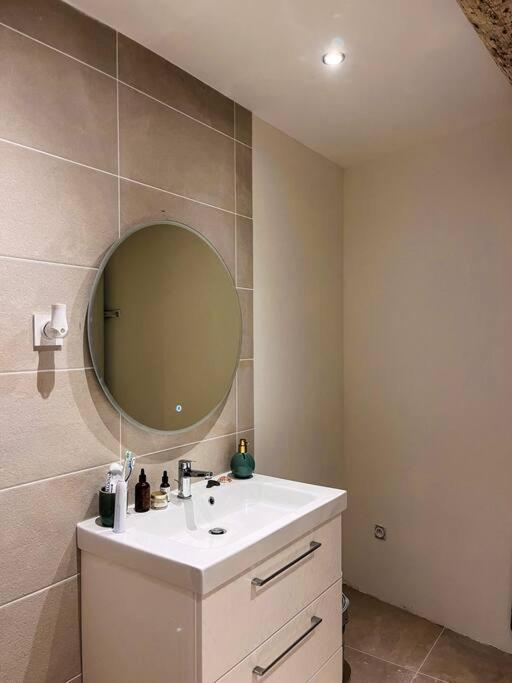 Appartement Charmant Et Calme Dans L'Herault Poussan Esterno foto